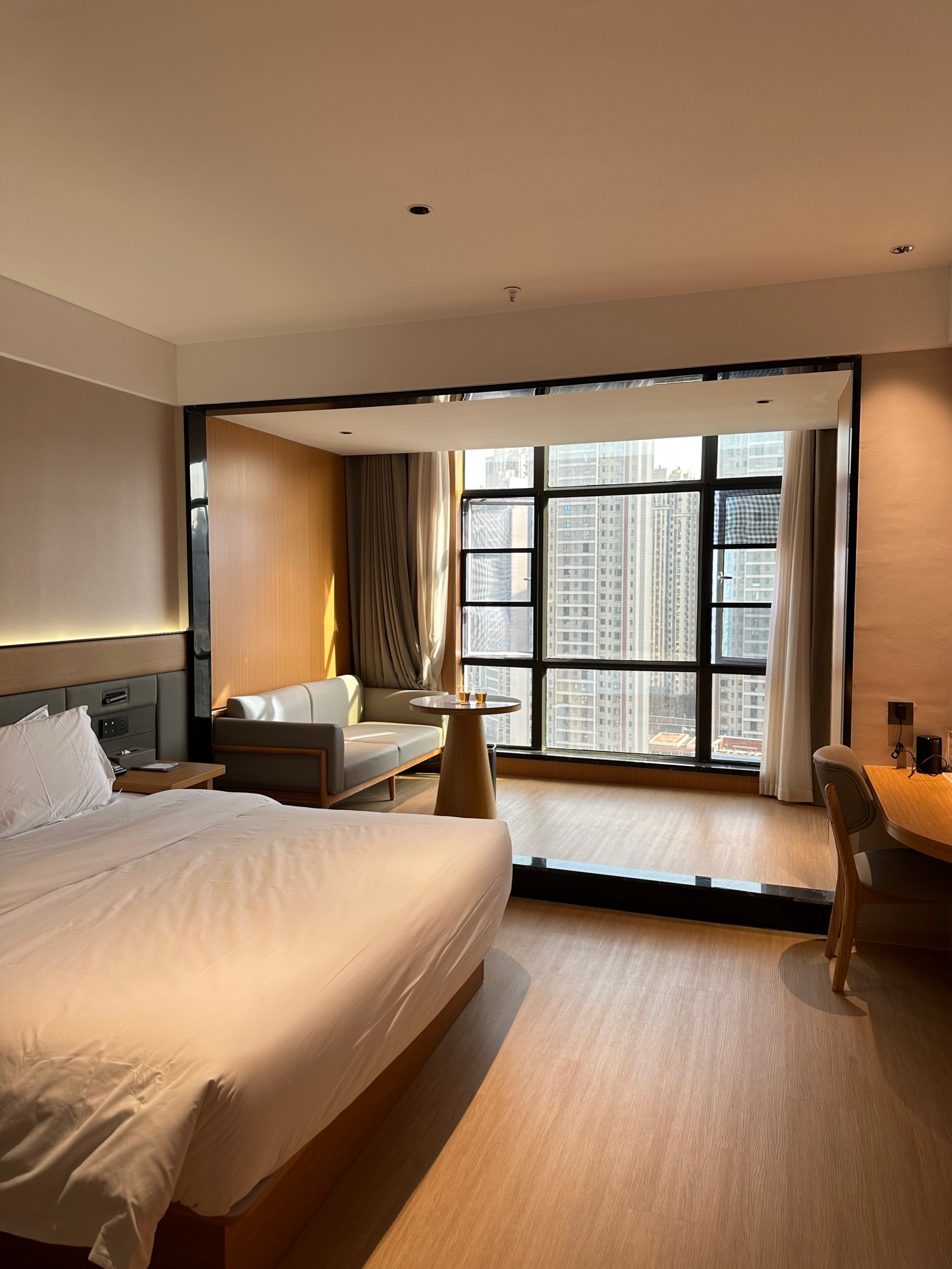 南昌!滕王阁!穷鬼也能住得起高空酒店了!