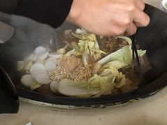 -三江鱼东北特色铁锅炖(骆驼店)