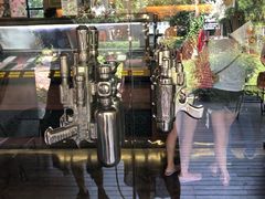 -莓园冰淇淋店