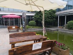 -宝界普菲特湖畔酒店