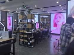 -藤野造型烫染·漂发