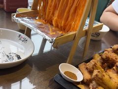 -东口码头·烧鸽子·鱼头泡饼·地方菜(金鹰悦城店)