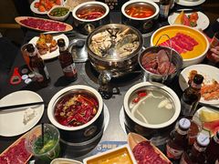 -钱小奴海鲜自助黑金店(杭州滨江龙湖店)