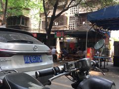 -四小区火锅·巷子里的重庆火锅(花照壁店)