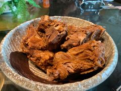 特色大铁锅烀腔骨-95号酱骨·一块豆腐(展春园西路店)