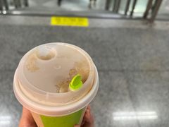 -奈雪的茶(湖滨银泰in77C区PRO店)