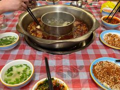 -金鼎雪山牦牛杂火锅(理县总店)