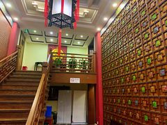 -梅龙镇酒家(南京西路总店)