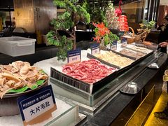 -钱小奴海鲜自助黑金店(杭州滨江龙湖店)