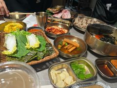 -草家酱蟹炭火烤肉店(珲春南路一店)