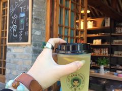 -百里峡七彩艺术小镇