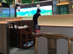 -乡土黄·鲜牛肉火锅·小龙虾(兴业街店)