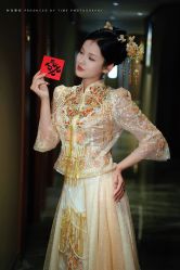 点击看大图 -爱伊人婚纱礼服美妆馆
