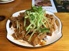 -东家小院金汤酸菜鱼(南阳路店)