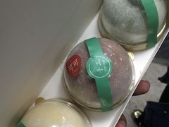 -蜜蜂小象·榴莲千层蛋糕(时代汇11栋店)