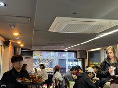 -BHC炸鸡(明洞总店)