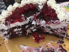 黑森林-红跑车(仙鹤街店)