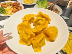 -涨巢·潮玩水疗局