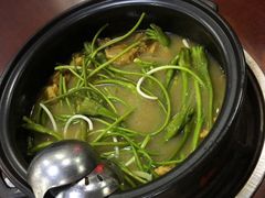 -菌之家·专业纯野生菌火锅·特色炒菌