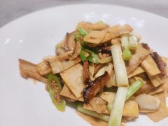 -鹊华居·地道鲁菜·海鲜·融合味(大明湖店)