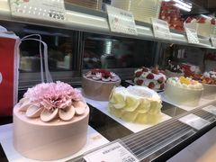 -花花卷卷·鲜食蛋糕(静安久光百货店)
