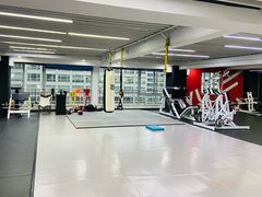 -越·健身工作室(华尔兹广场写字楼B栋店)