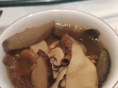-天宜隆蘑菇宴火锅(石景山旗舰店)