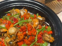 -八府香鸭·啫啫煲(华山路店)