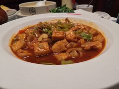 石屏豆腐焖青头菌-石屏会馆