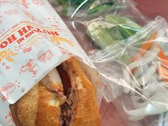 -Bánh Mì Huynh Hoa