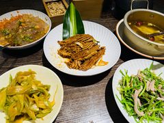 -魁盛居百年鲁菜馆(县西巷店)
