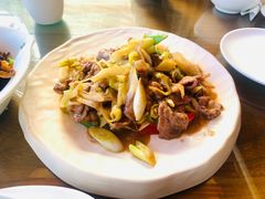 -隔壁老王·家常云南菜(花巷店)