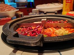 -爱你您·自家鱼塘·活水喷泉鱼火锅(八里店)