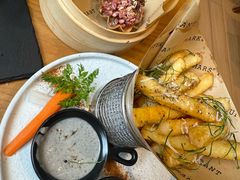 -Mark&Mars Restaurant