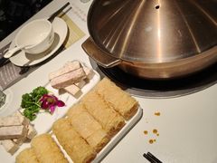 -烹然四季椰子鸡火锅(姚家园万象汇店)