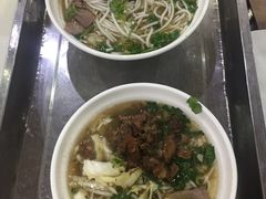 -花溪王记牛肉粉(四季花溪商场店)