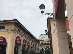 -佛罗伦萨小镇广佛名品奥特莱斯(疏港路店)