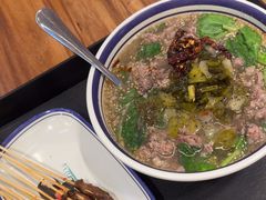 -云阿蛮云南生烫牛肉米线(奉贤路店)