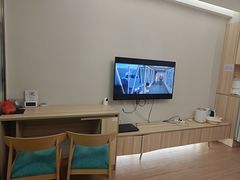 -雪梅月子中心(华侨城店)