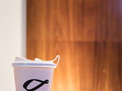 -Line 咖啡(石厦花园店)