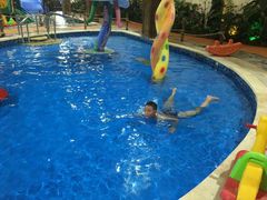 -泉城欧乐堡戏水湾艺术养生温泉