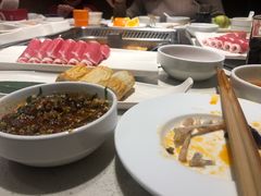 -海底捞火锅鲜切牛肉主题店(长寿路店)