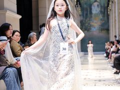 -翎秀服装模特