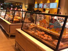 面包甜点陈列柜-巴黎贝甜(大宁国际商业广场店)