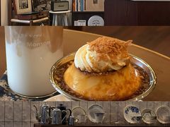 -Café Monson