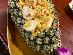 -Dang restaurant (patong phuket)
