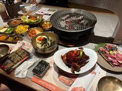 -草家酱蟹炭火烤肉店(珲春南路一店)
