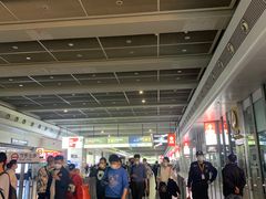 -虹桥火车站-停车场