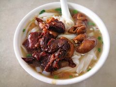 牛腩拼猪肠粉-海幢瑞芳饮食店
