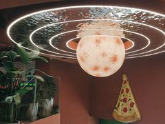 -Dragon Pizza•圆脸龙披萨·牛排餐厅